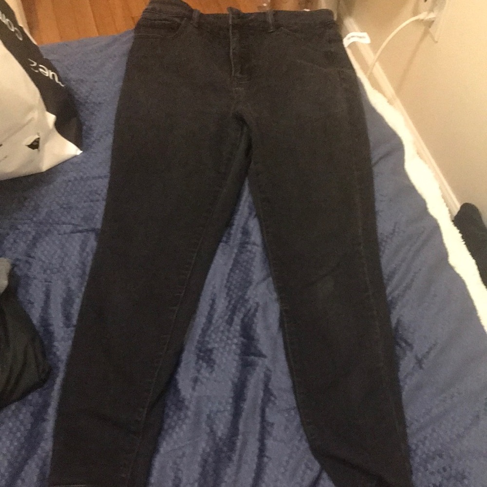 Black skinny jeans